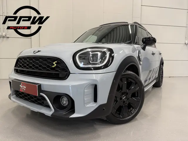 MINI Countryman 2.0 Cooper SE ALL4 Untamed PANO/H&K/HEAD-UP/CAMERA/18"BLACK/MEMORY/SFEER/UNION-FLAG...