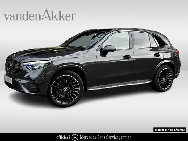 Mercedes-Benz GLC 400 AMG // Luchtvering // Multi Contour Stoelen // Achteras Besturing // Panoramad...