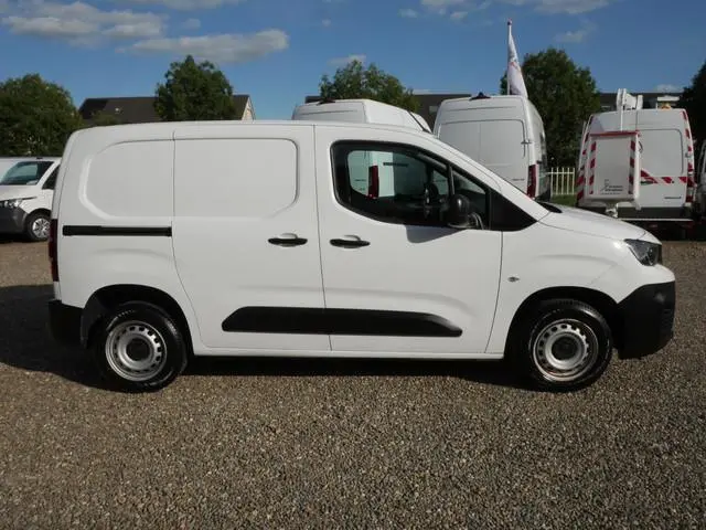 Peugeot Partner 1.5 BlueHDI 75PK 3-zits Airco Cruise Trekhaak