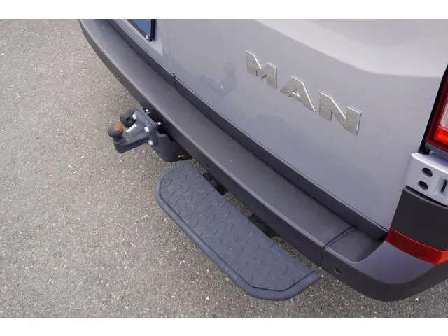 MAN TGE