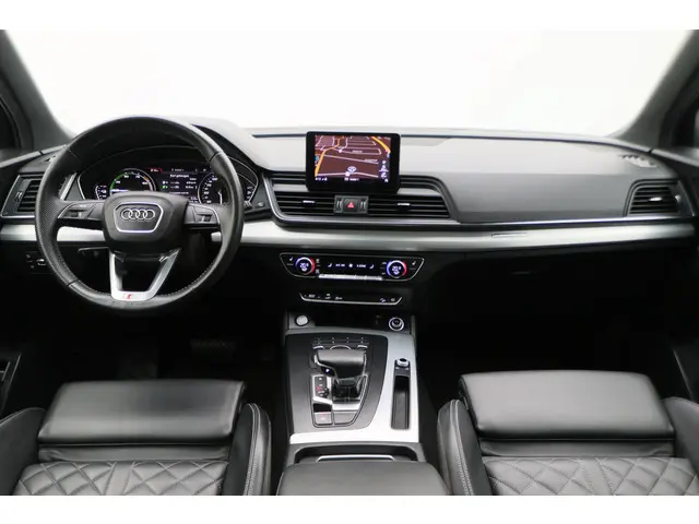 Audi Q5 55 TFSI e Quattro Plug-in Hybrid Competition S-Line Leer, Panoramadak, Cruise, Apple Carplay...