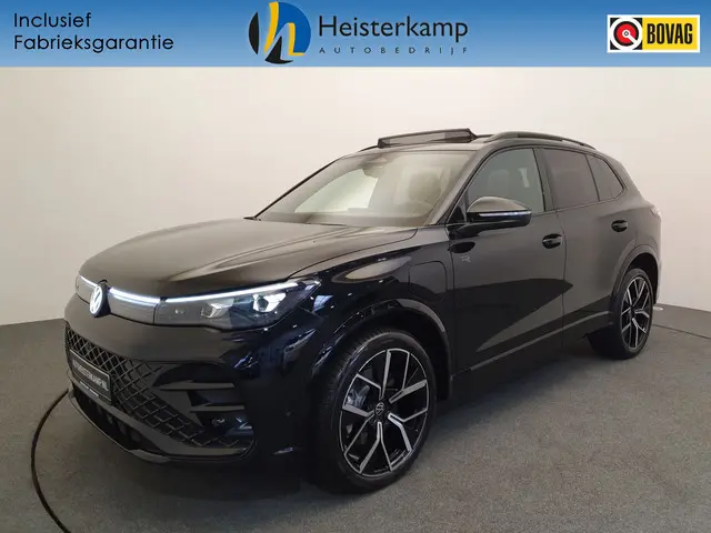Volkswagen Tiguan 1.5 eHybrid 272pk DSG/AUT R-Line Wegklapbare trekhaak, Panoramadak, Harman/Kardon, Leder