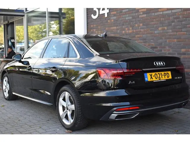 Audi A4 Limousine 35 TFSI Advanced Edition