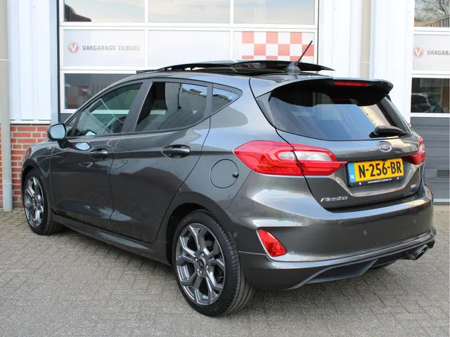 Ford Fiesta 1.0 EcoBoost Hybrid 125 pk ST-Line X AUTOMAAT/PANORAMADAK/B&O/Winterpack/Climate/Navi/Ha...