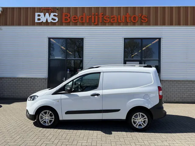 Ford Transit Courier