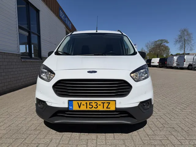 Ford Transit Courier 1.5 TDCI Trend / euro 6 / bpm vrij / vaste prijs rijklaar € 9.950 marge / vrij...