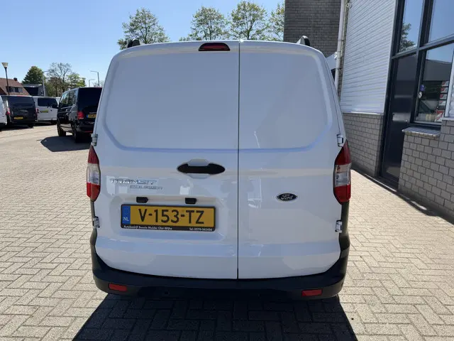 Ford Transit Courier