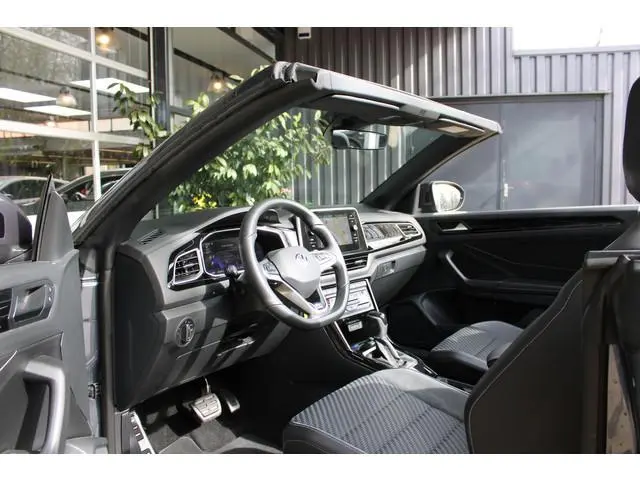 Volkswagen T-Roc Cabrio 1.5 TSI 150PK DSG R-LINE SPORT NAVI/LED/CARPLAY/TREKHAAK