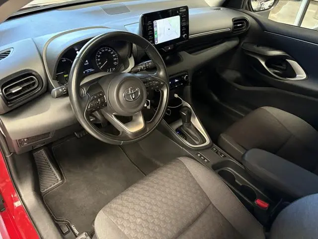 Toyota Yaris 1.5 Hybrid Active Camera, Adaptc. Cruise, Carplay Navi