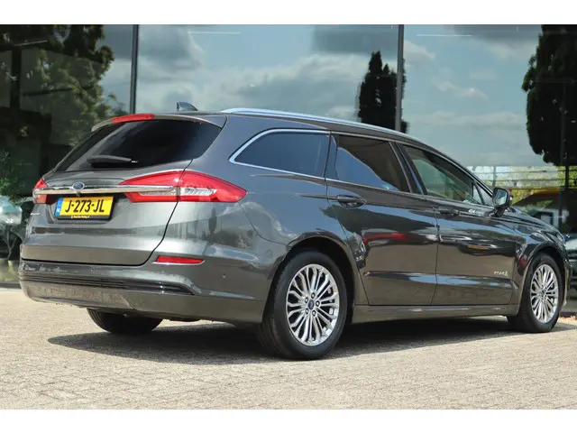 FORD MONDEO WAGON 2.0 IVCT HEV TITANIUM | ADAPT. CRUISE | CARPLAY | LED | KEY-LESS | NAVI