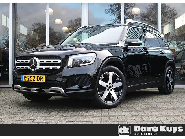 Mercedes-Benz GLB 250 4MATIC | Panoramadak | Distronic | Trekhaak Mercedes-Benz GLB 250 4MATIC | Panoramadak | ACC | Trekhaak