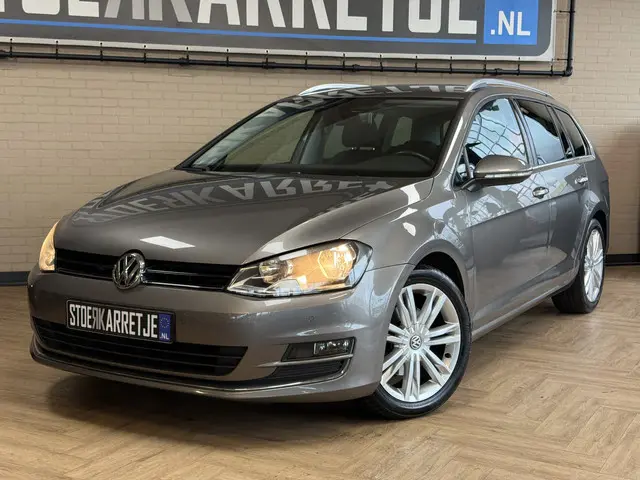 Volkswagen Golf Variant 1.2 TSI 110pk | Business Edition Connected | Navi | 17" | Camera | Stoelverw...