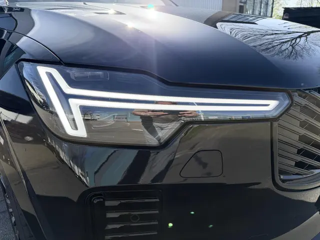 Volvo XC90 2.0 T8 Plug-in hybrid AWD Plus Dark
