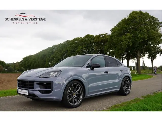 Porsche Cayenne Coupé 3.0 E-Hybrid / BTW / Light Weight Pack / Pepita Bekleding