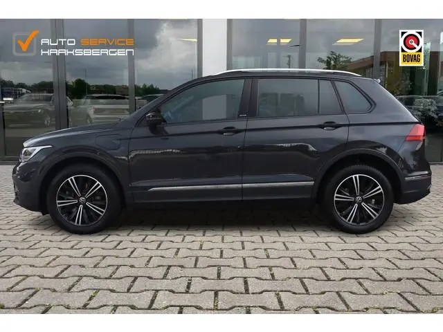 Volkswagen Tiguan 1.4 TSI eHybrid Active | Trekhaak | Camera | ACC |
