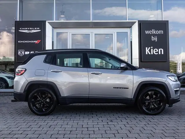 Jeep Compass 1.4 MultiAir Executive  | Leder | Groor navi | Blackline |
