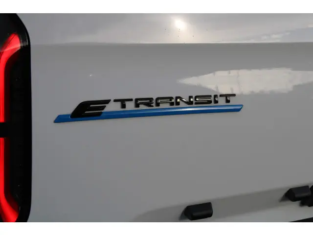 Ford E-Transit Custom