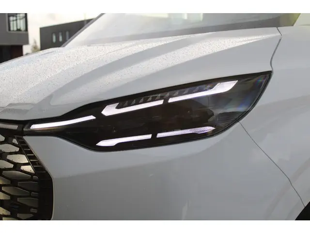 Ford E-Transit Custom