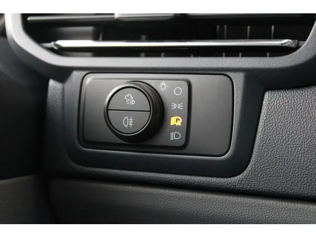 Ford E-Transit Custom