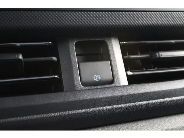 Ford E-Transit Custom