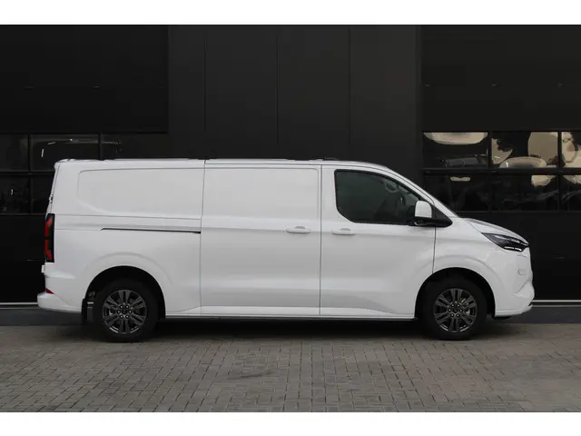 Ford E-Transit Custom