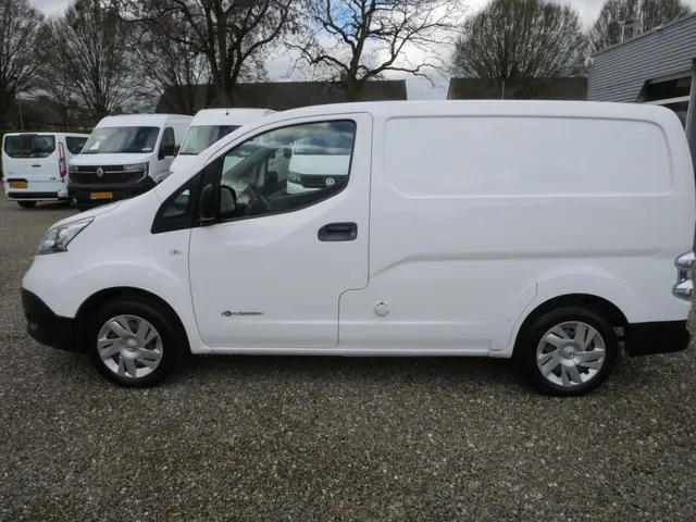 Nissan e-NV200