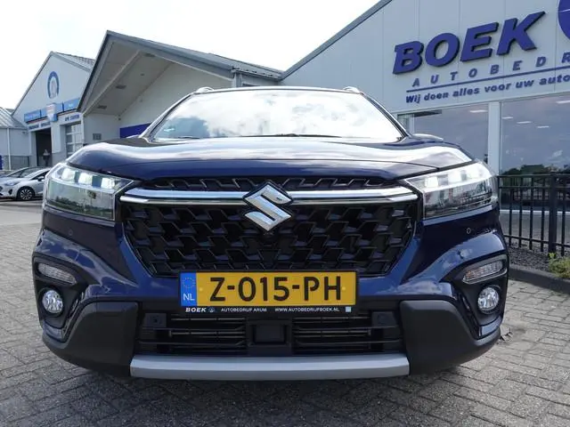 Suzuki S-Cross