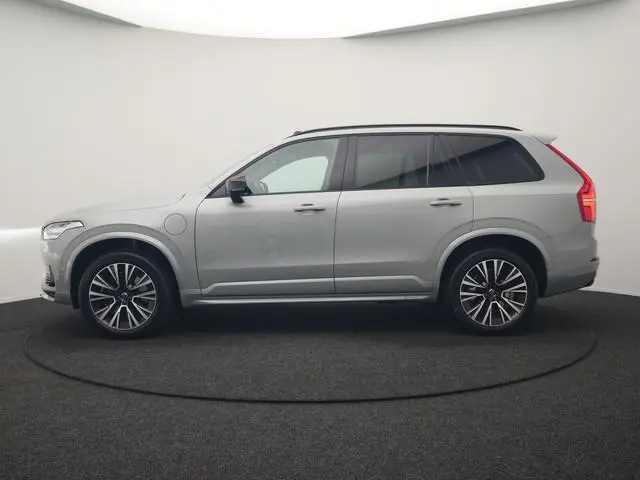 Volvo XC90 T8 Recharge AWD Plus Dark Long Range 7 Persoons PHEV 456pk Dealer O.H. | Trekhaak Af Fabr...