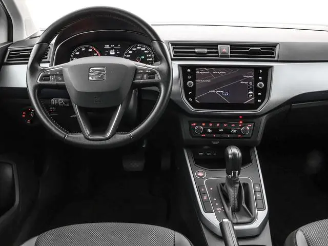SEAT Arona 1.0 TSI 115pk DSG Style Business Intense · Camera · Trekhaak · Keyless · Cruise Control ·...