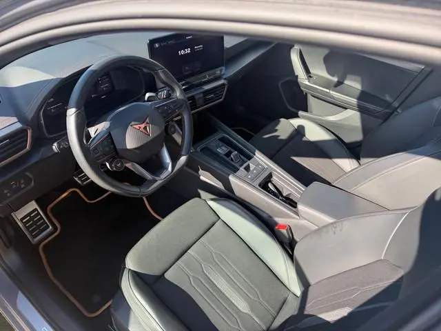 CUPRA Formentor 1.4 e-Hybrid 245pk VZ Copper Edition Aut- F1 Start, Panoramadak, Stuur/Stoelverwarmi...