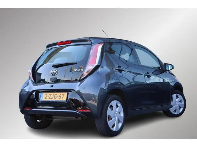 Toyota Aygo 1.0 VVT-i x-play, Airco, Camera Bluetooth