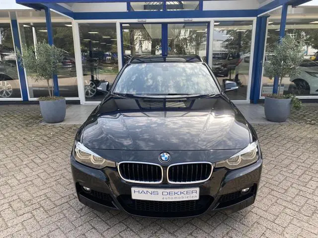 BMW 3-serie Touring 318i M Sport Corporate Lease M sport / Stoelverwarming / zonneruiten / 18''