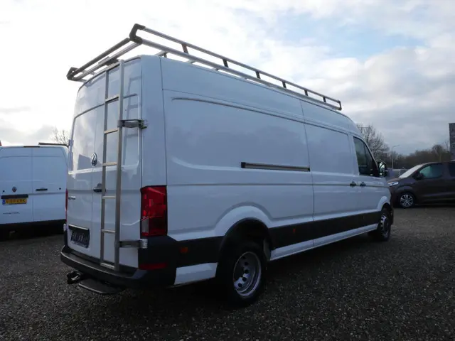 Volkswagen Crafter 2.0TDI 177PK, L4H2, Dubbel lucht, DSG, Airco, Trekhaak 3.500 KG