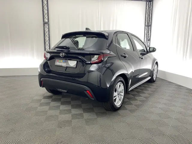 Mazda 2 Hybrid