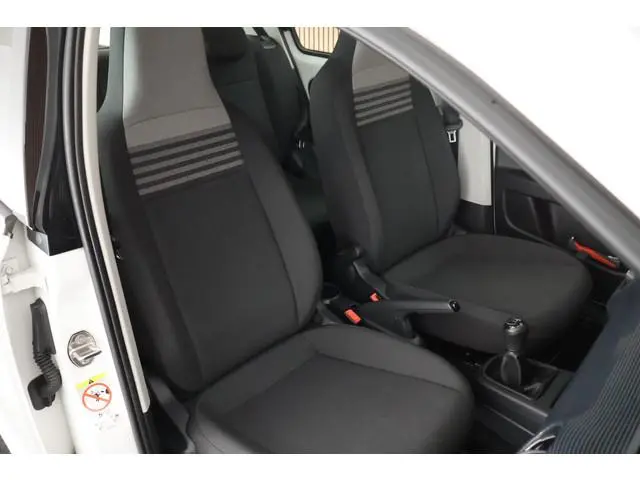 Volkswagen Up! 1.0 60pk BMT move up! Airco DAB
