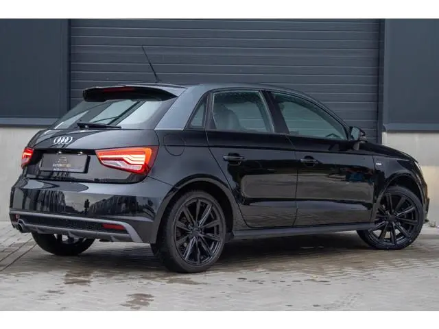 Audi A1 Sportback 1.0 TFSI Sport S line Edition Leder Cruise LED 17 INCH