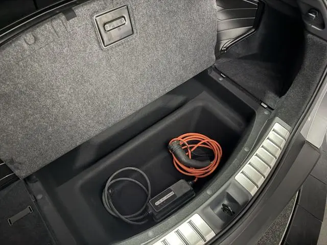 Lexus RZ
