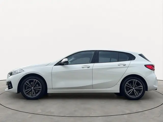 BMW 1-serie 118i 140PK Automaat Sport-Line Virtual Cockpit Leer