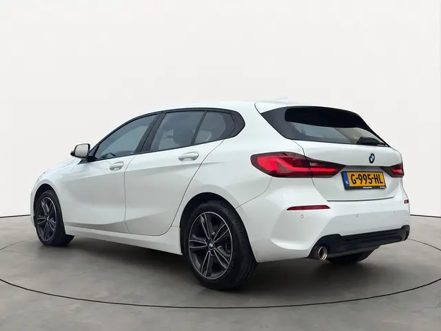 BMW 1-serie 118i 140PK Automaat Sport-Line Virtual Cockpit Leer