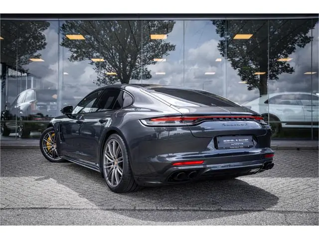 Porsche Panamera 4.0 Turbo S E-Hybrid (700pk) ** PCCB ** Burmester ** NL auto Sport Design ** Soft-c...