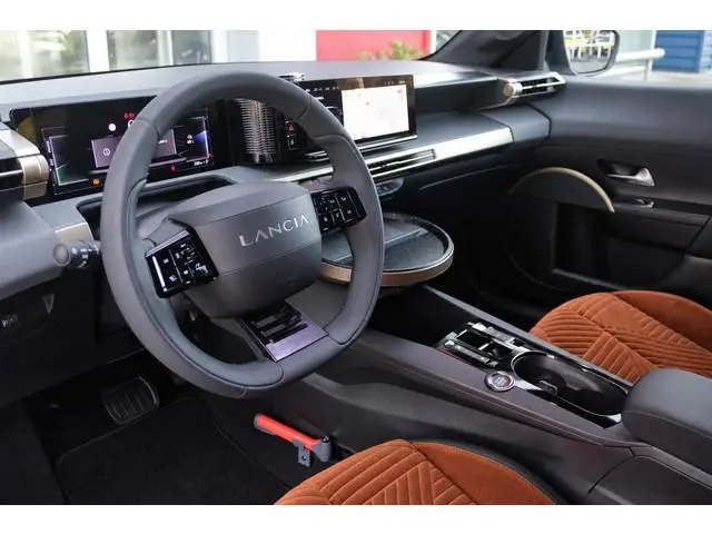 Lancia Ypsilon