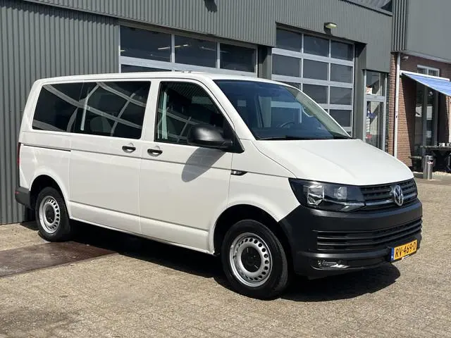 Volkswagen Transporter Kombi 2.0 TDI L1H1 BTW EN BPM VRIJ!! Euro 6 Airco Cruise controle 8-Persoons...