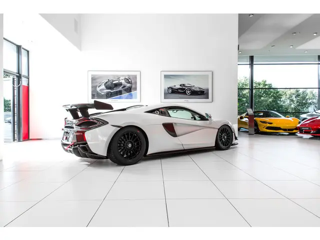 McLaren 570S GT4 ~Munsterhuis Sportscars~