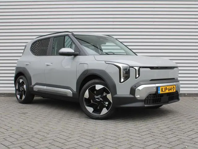Kia EV2 Plus 42.2 kWh | Dodehoek detectie | Clima | 18'' LM | Stuur-/stoelverwarming | All seasons |...