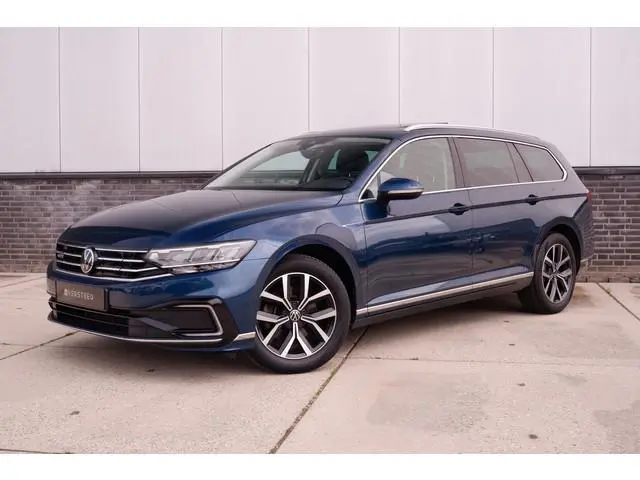 Volkswagen Passat Variant 1.4 TSI PHEV GTE Business | Pano | Elek. Trekhaak | Camera | Carplay | Nav...