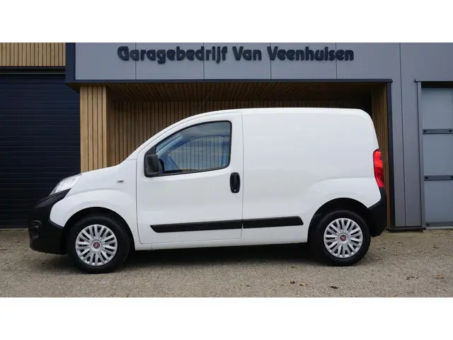 Fiat Fiorino 1.4 77PK *Benzine* Airco *Marge Bus* Distributieriem v.v. Bluetooth
