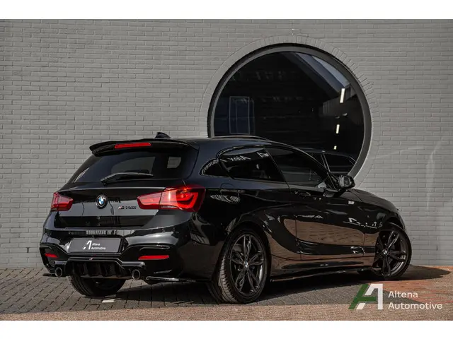 BMW 1-serie M140i Edition Shadow Executive Maxton, schuifdak, camera, elektrische stoelen, hifi
