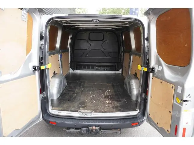 Ford Transit Custom 101pk L1H1 Trekhaak Navigatie Airco Cruise control Camera Parkeersensoren
