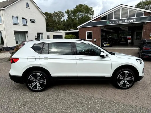 SEAT Tarraco 1.5 TSI Xcellence Winterpack, Panoramadak, Trekhaak, 360 camera