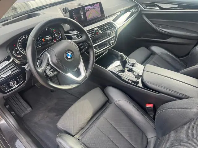 BMW 5-serie Touring 525d High Executive Camera, Stoel/verwarming/ventilatie, Elek Trekhaak, Carplay,...